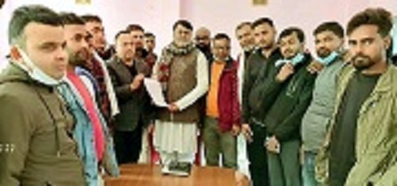 नेता सिंह द्धारा बीरगंजलाई राजधानी बनाउन ज्ञापन पत्र